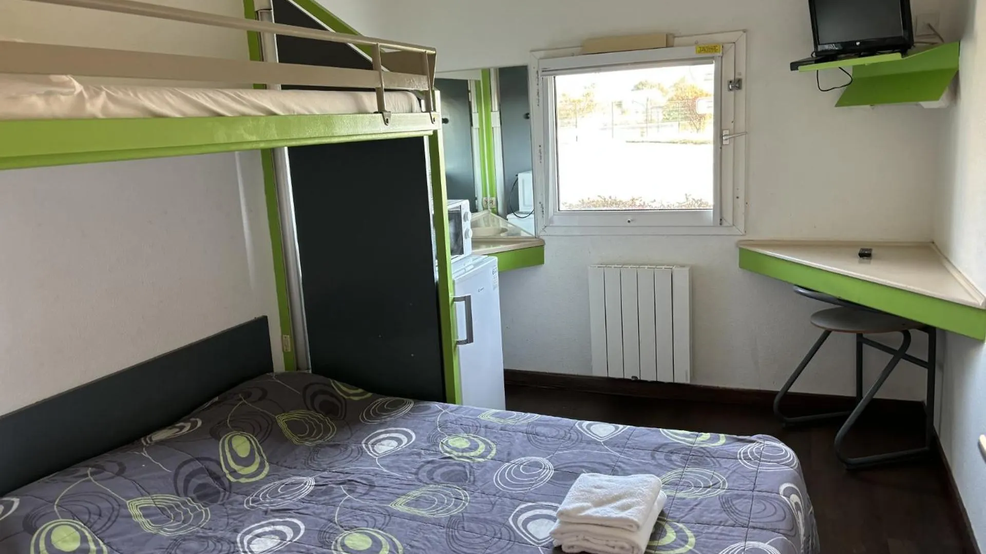 Hotel Paris Valence Bourg-de-Peage 0*,  France