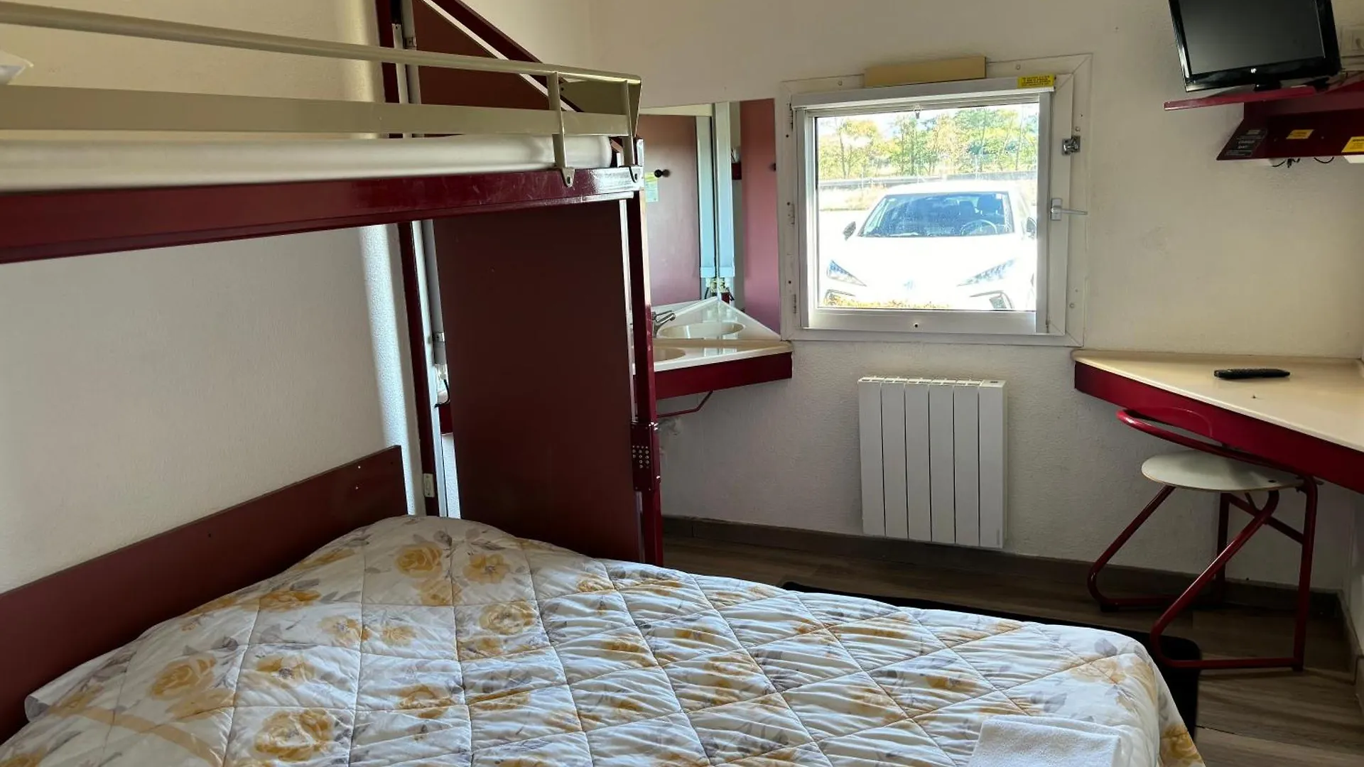 Hotel Paris Valence Bourg-de-Peage 0*,  France